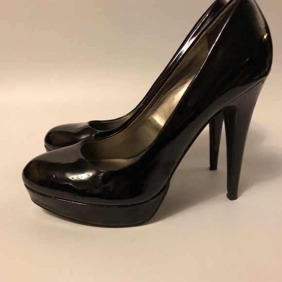 G by guess platform patent leather heels in black - Picture 2 of 3